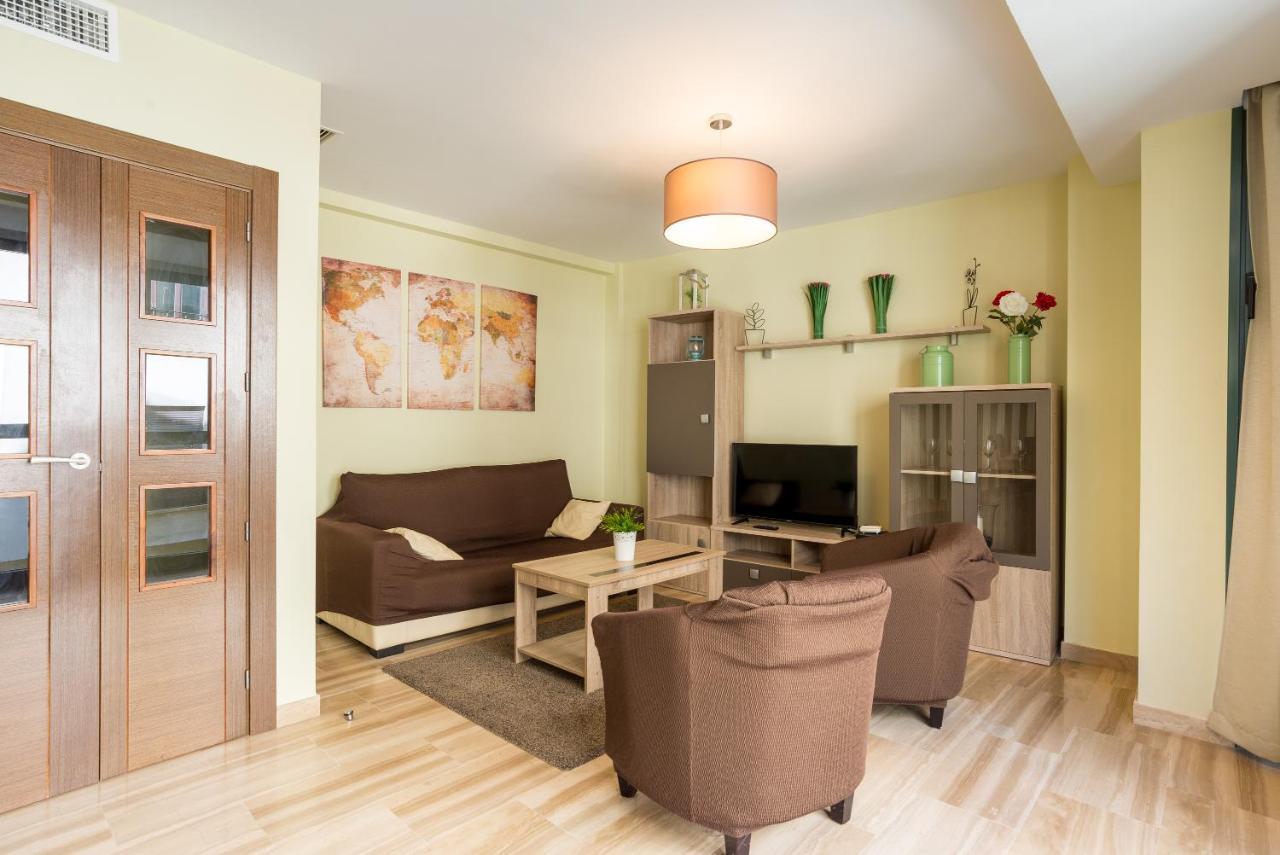 Plaza Uncibay Apartment Malaga Exterior photo